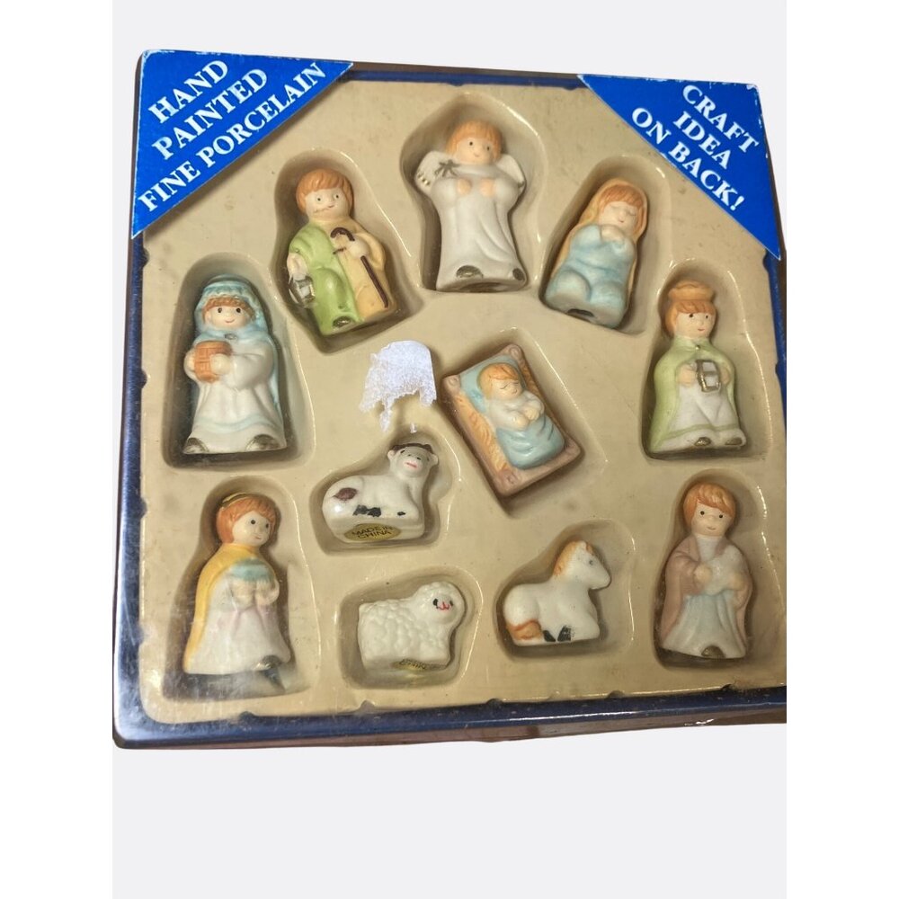 Fine Porcelain Nativity Scene Figurines Set Of 11 Hand Painted Vintage